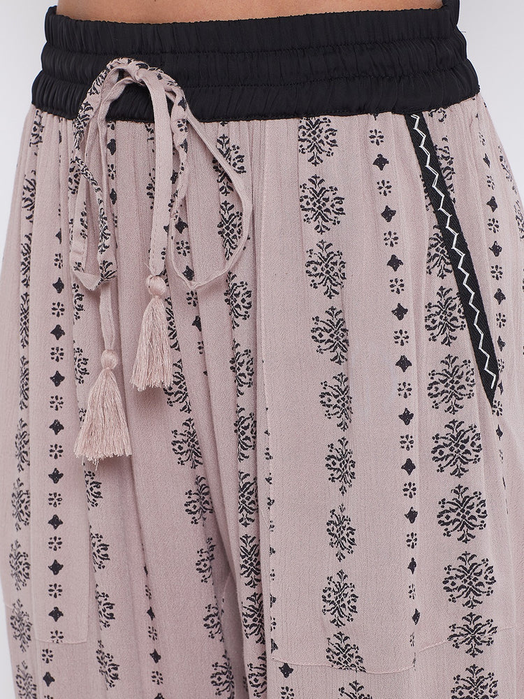 TRIYAA RAS Women's Printed Pattern Joggers Regular Fit (Casual Wear)